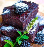 Rezept, vegane Schoko-Brownies, mit Brombeeren