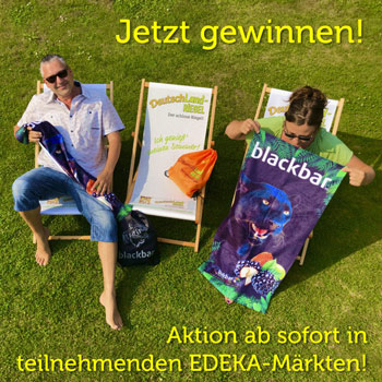 Ihr könnt ab sofort in teilnehmenden EDEKA-Märkten eine schicke Strandliege, zusammen mit einem schicken Badetuch und einem tollen Sportbeutel gewinnen!